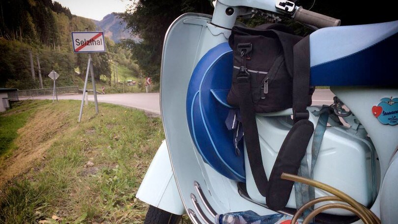 Dal Polo all’Australia sulla Vespa