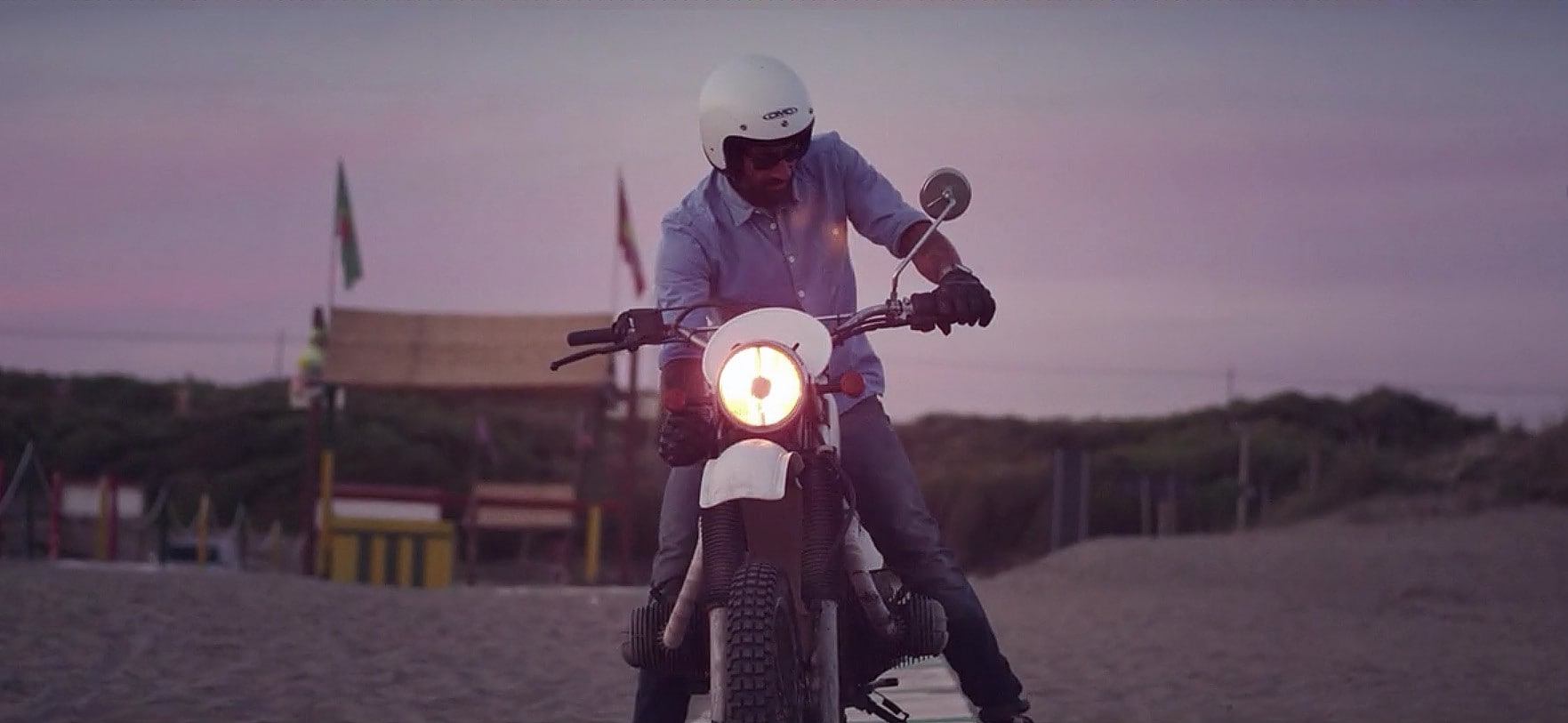 In moto il tempo diventa simile allo spazio | VIDEO