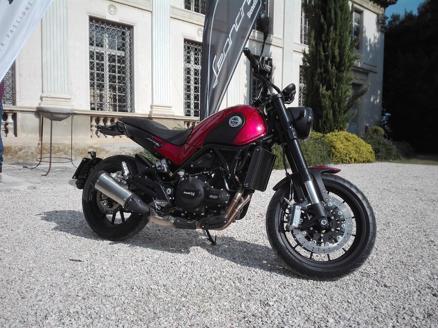 Nuovo Benelli Leoncino: primo contatto