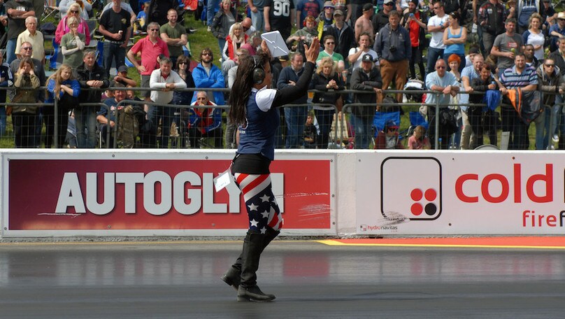 Drag racing, gommatura e grip