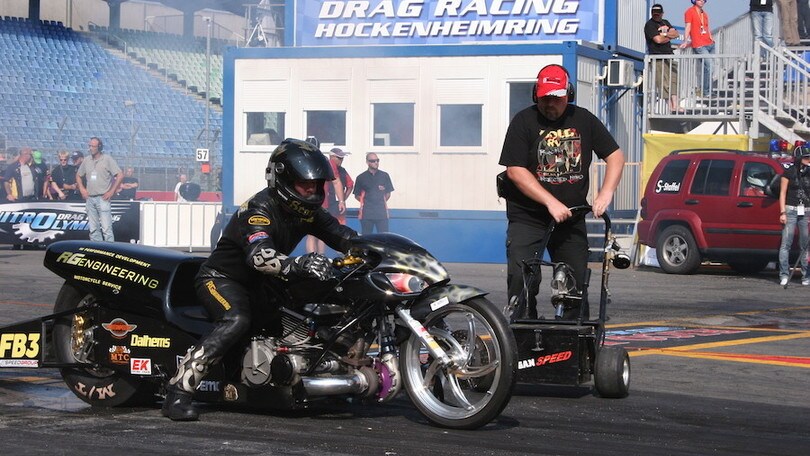 Drag Racing, come si avviano i motori