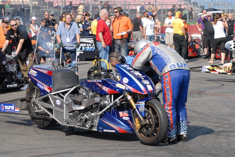 Drag Racing, come avviare i motori