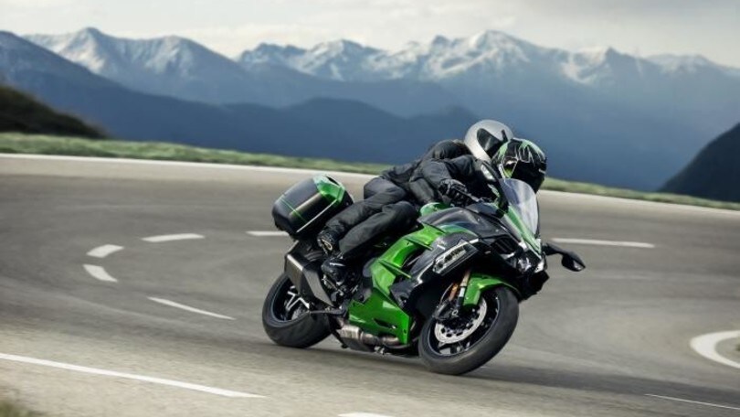 Kawasaki Ninja H2 SX: foto