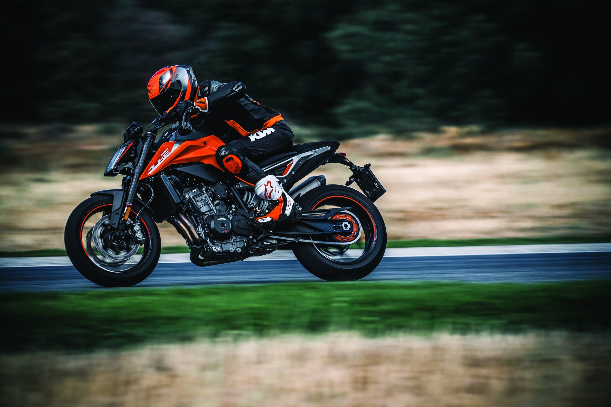 Ktm 790 Duke, un'arma di precisione a Eicma 2017