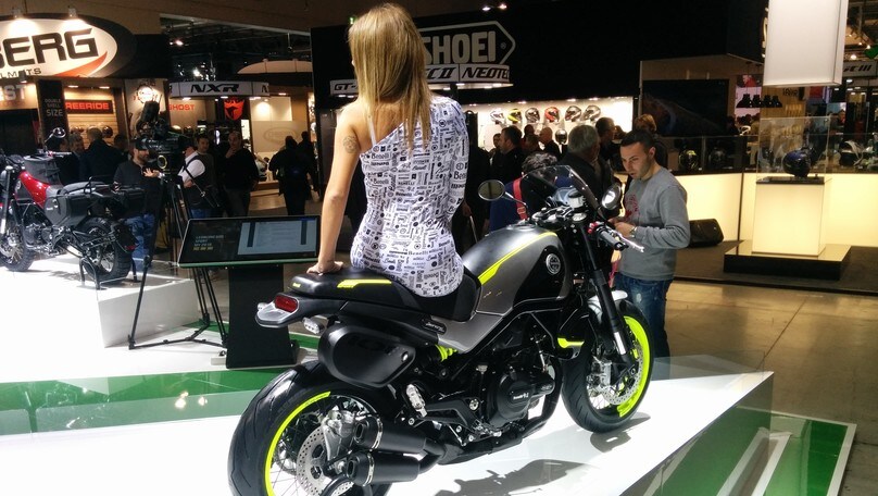 Benelli Leoncino 500 Sport: foto