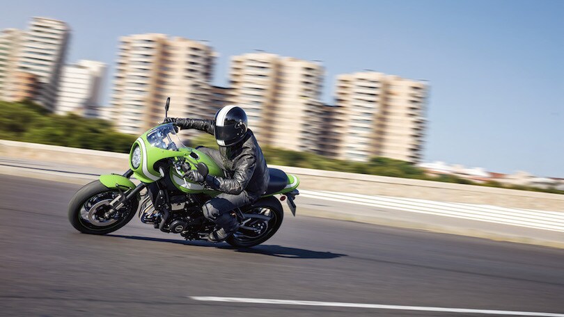 Kawasaki Z900RS Cafe, le foto