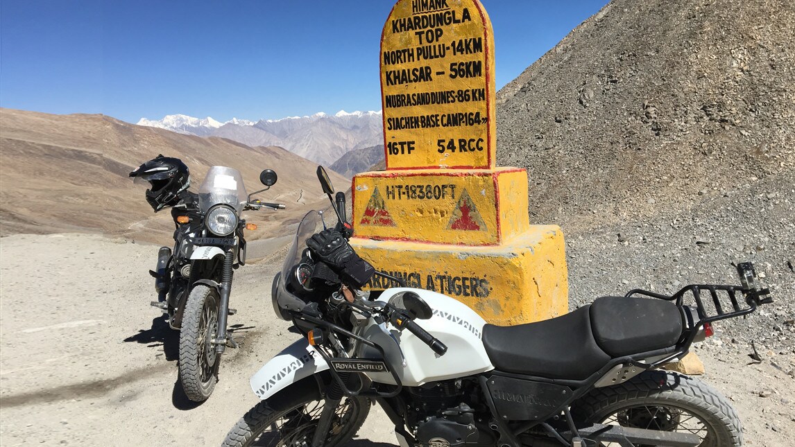 Pirelli e Royal Enfield verso le alte vette