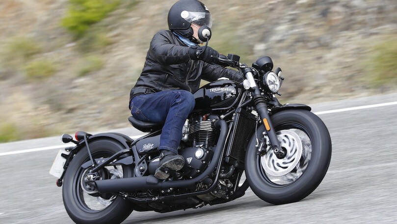 Primo Contatto: Triumph Bonneville Bobber Black 1200