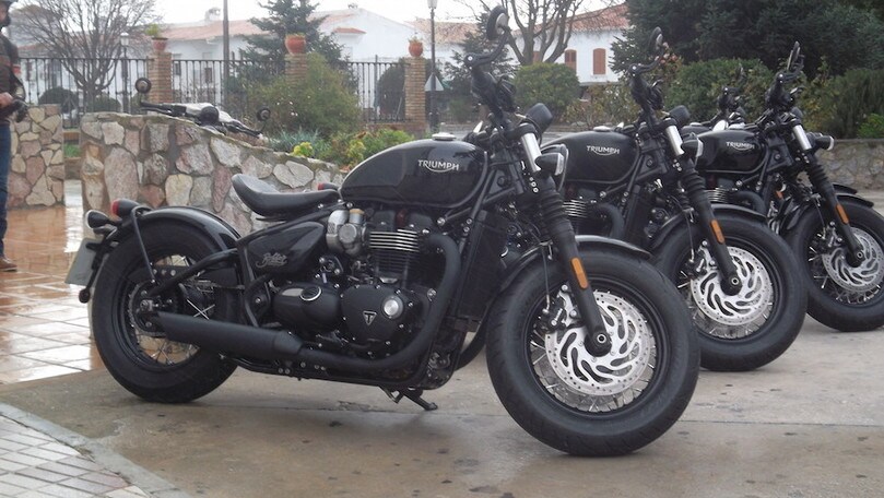 Primo Contatto Triumph Bonneville Bobber Black 1200, le foto