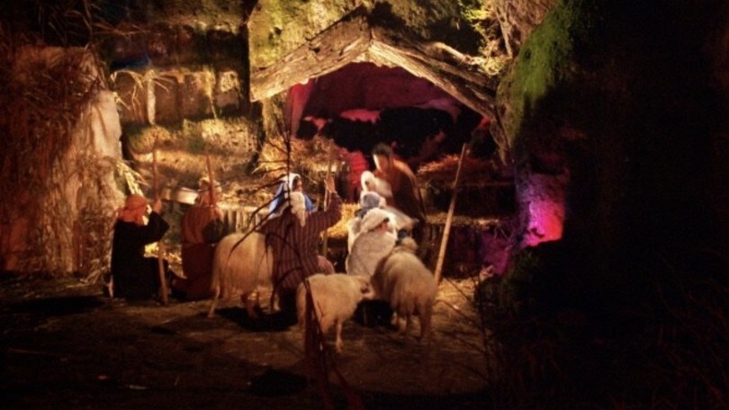 Il Natale è alle porte e si celebra tra Presepi Viventi e piccole delizie della tradizione