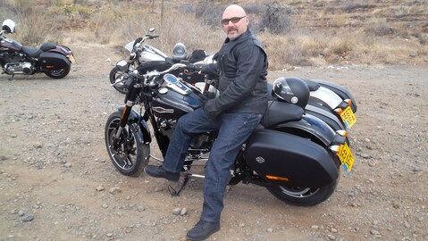 Primo contatto Harley-Davidson Sport Glide, le foto