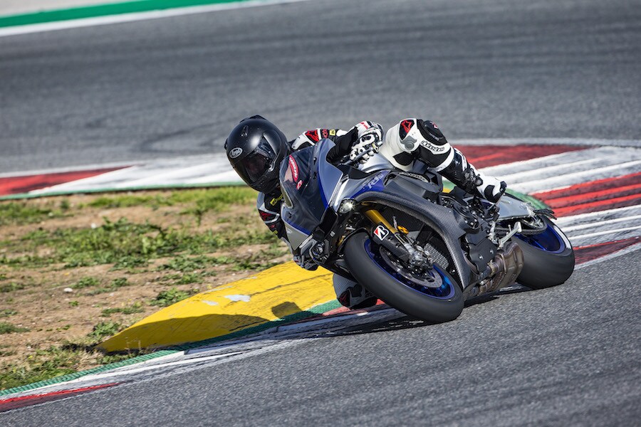 Prova Yamaha R1M 2018, primo contatto - LE FOTO