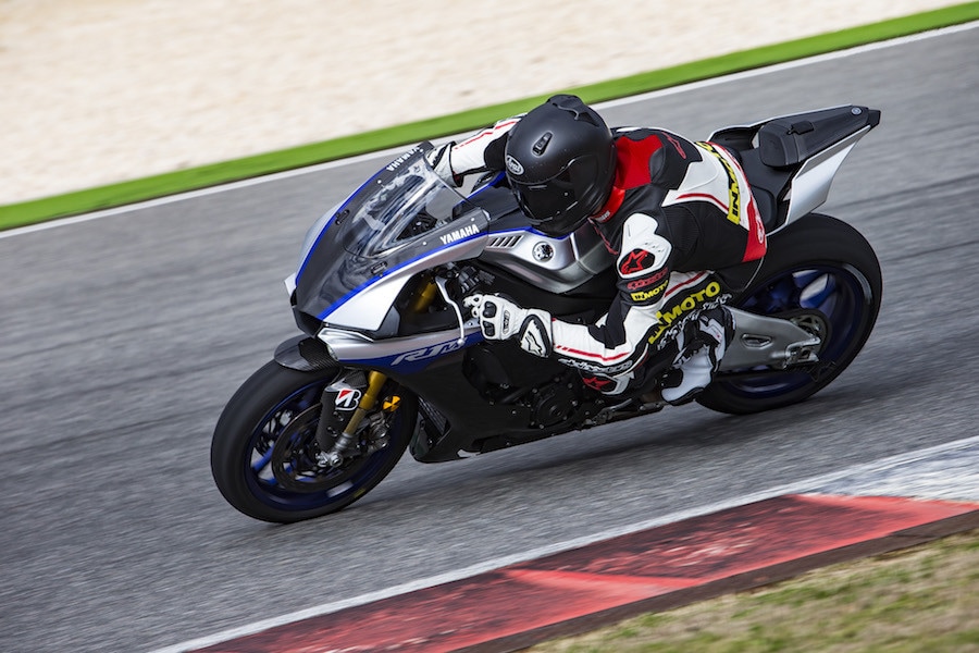 Prova Yamaha R1M 2018, primo contatto - LE FOTO