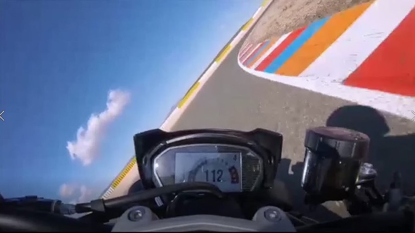Impressioni e on-board in pista Speed Triple 2018 | VIDEO