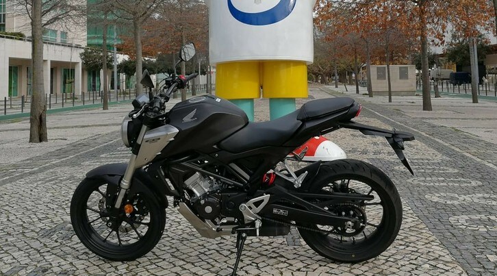 Nuova Honda CB125R: primo contatto