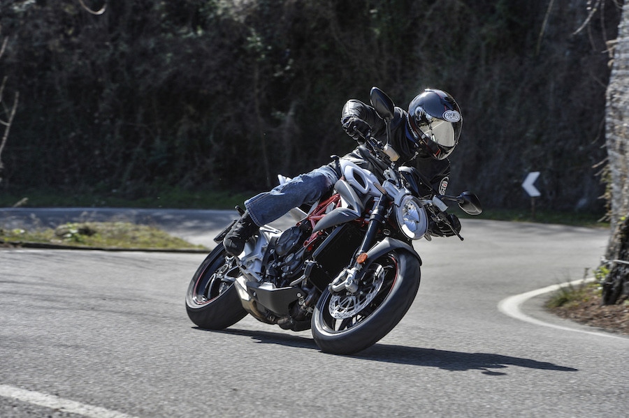 MV Agusta Brutale 800 RR 2018: primo contatto