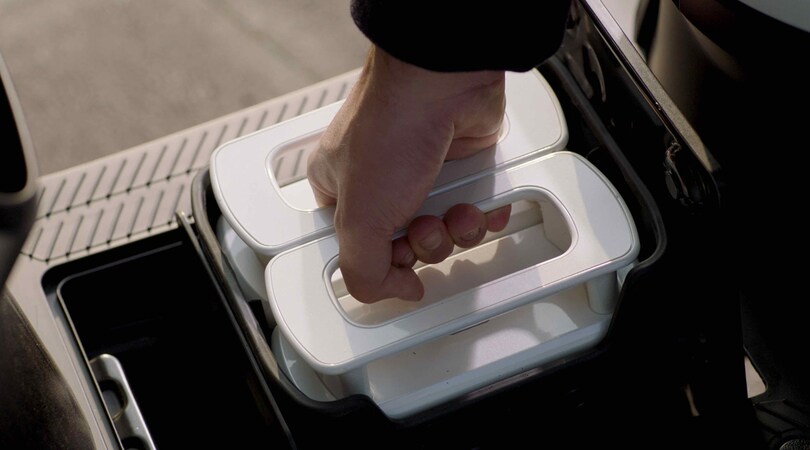 Kymco iOnex: batterie e servizio ricarica - FOTO