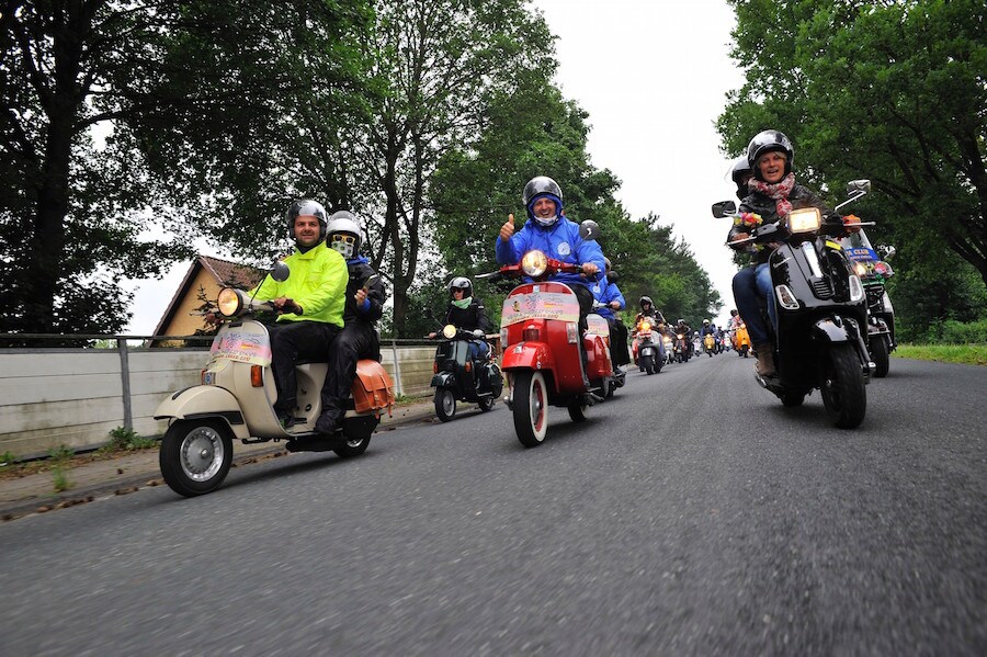 Vespa World Days 2018: a Belfast prende il via la 12° edizione