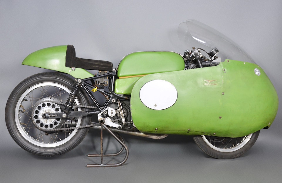 Moto Guzzi 350 Bialbero, scuola italiana