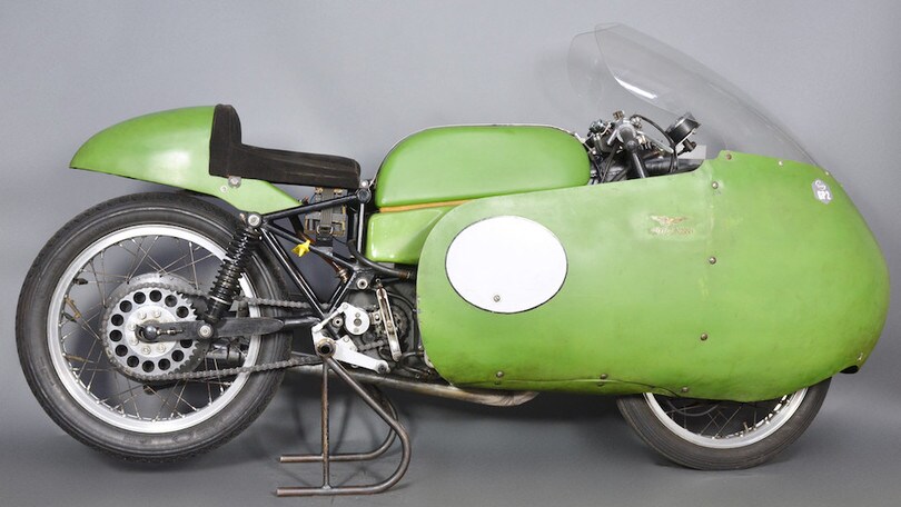 Moto Guzzi 350 Bialbero, scuola italiana