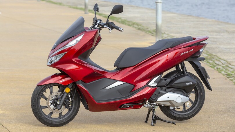 Primo contatto Honda PCX 125 - LE FOTO