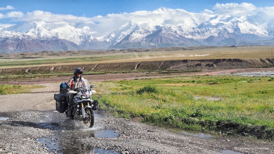 In moto dall’Asia centrale all’Italia - LE FOTO