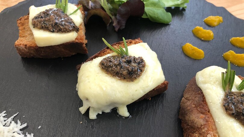 Nel weekend del gusto si viaggia tra strigliozzi, tartufo, cioccolato e specialità di mare