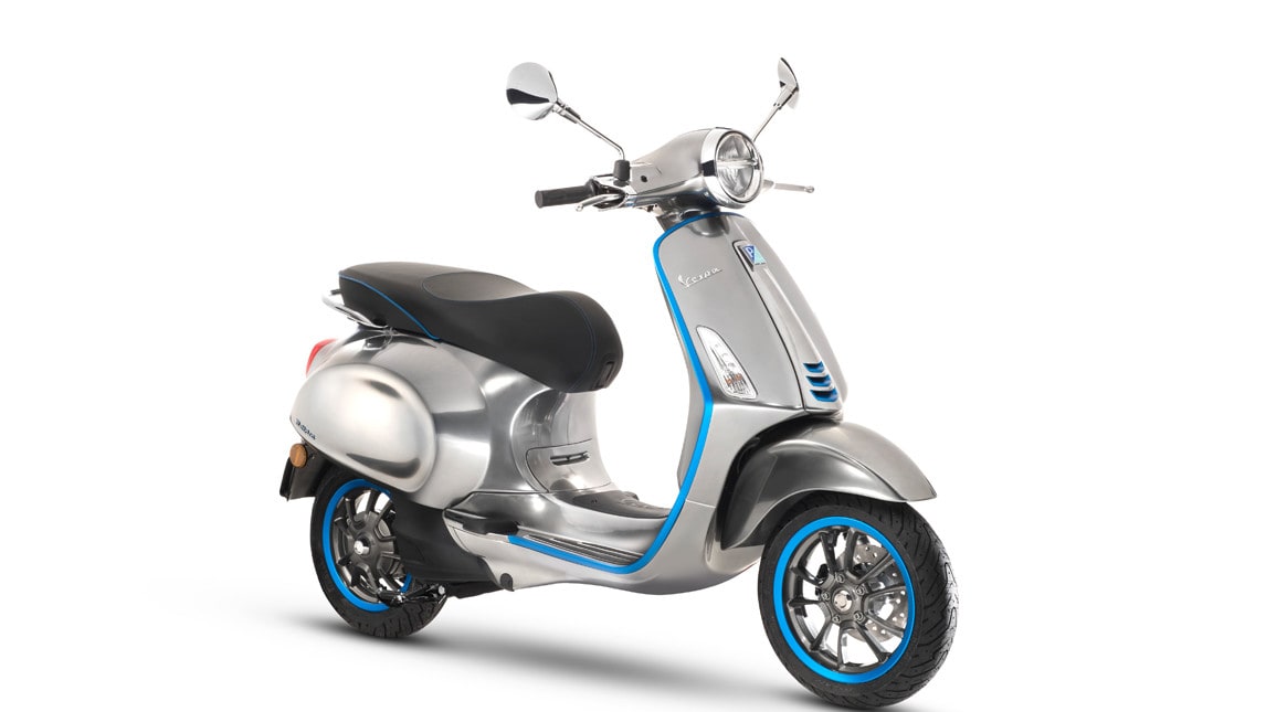 La Vespa elettrica solo on line