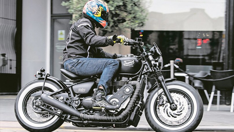 Come ti trasformo la Triumph Bonneville Bobber Black