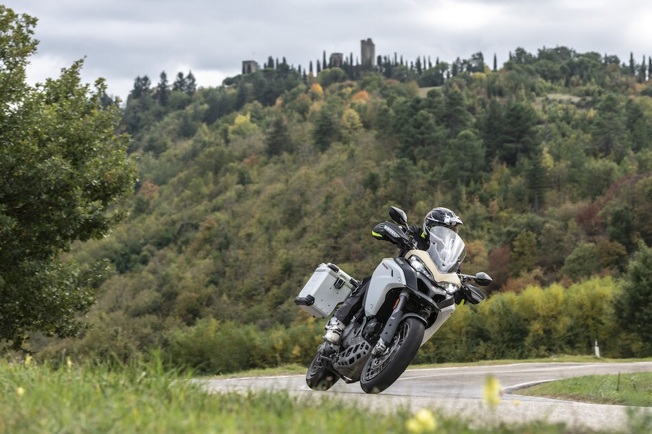 Primo contatto Ducati Multistrada 1260 Enduro - LE FOTO