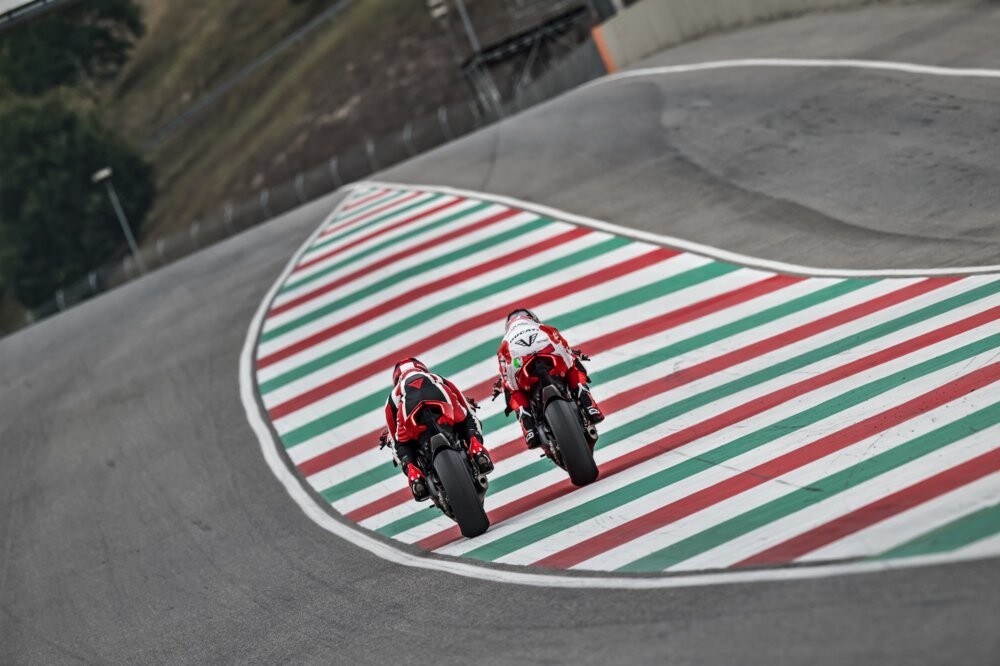 Ducati Panigale V4 R 2019 - LE FOTO