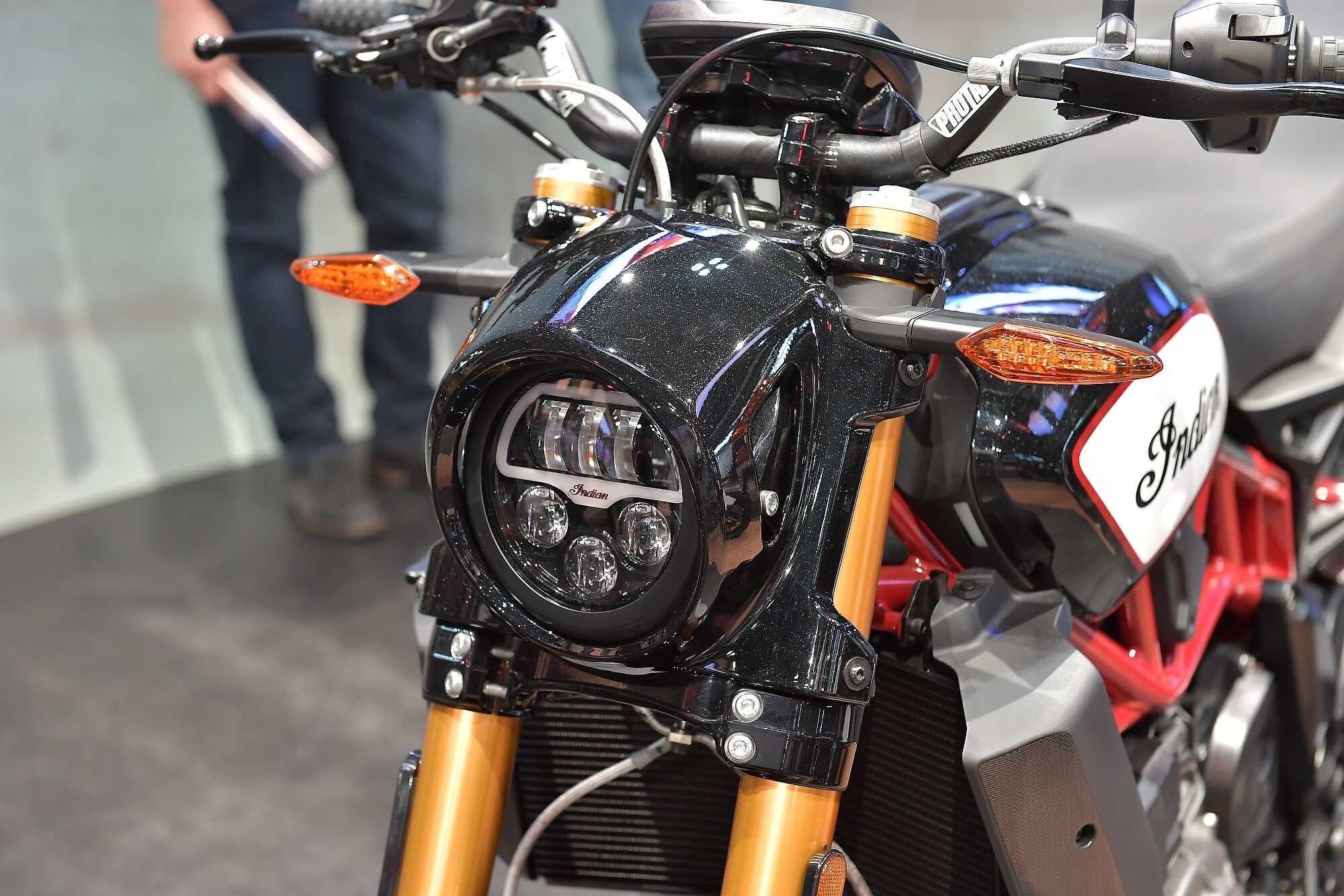 Indian FTR 1200 S, l'americana più attesa del Salone - le FOTO