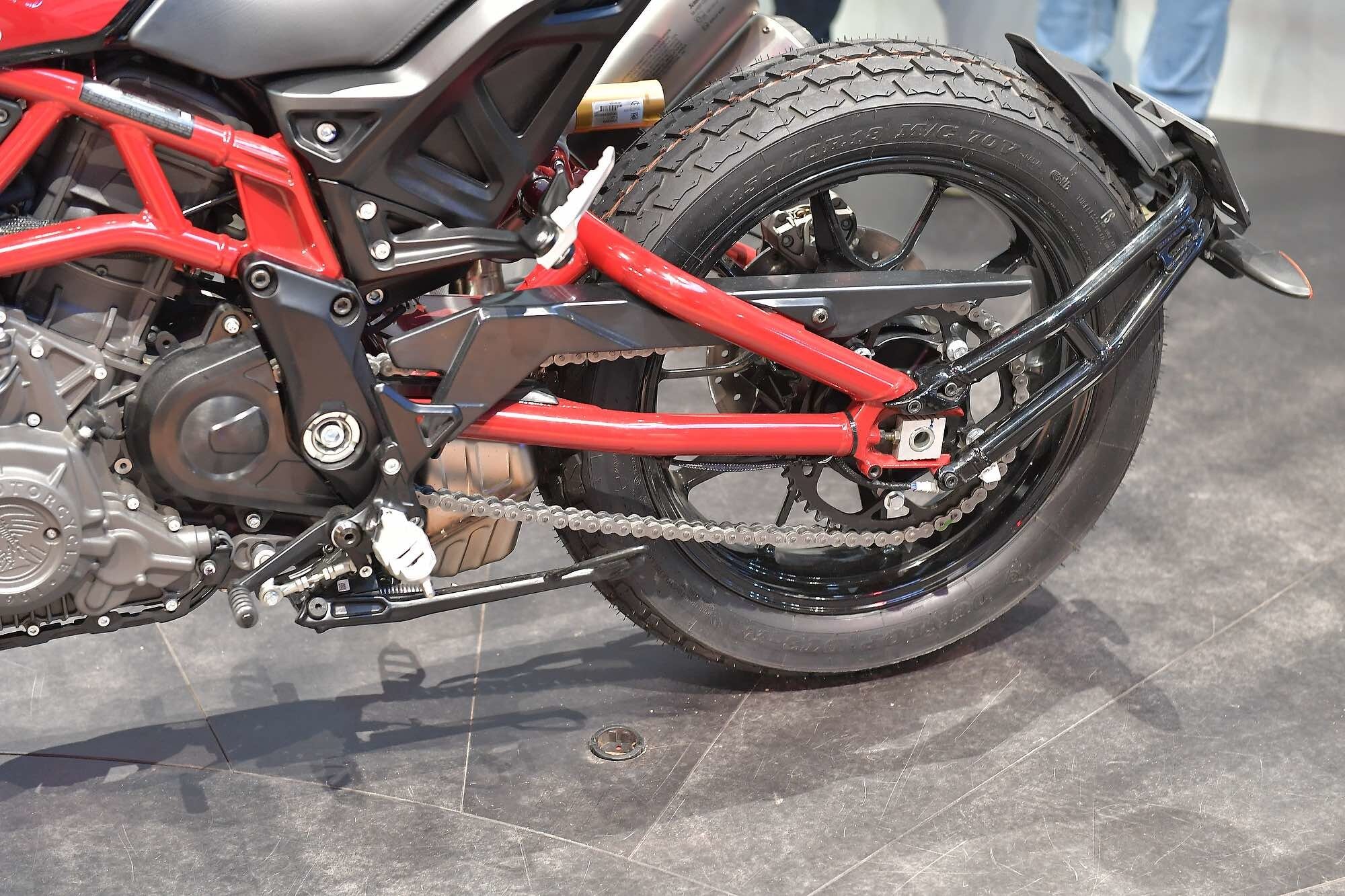 Indian FTR 1200 S, l'americana più attesa del Salone - le FOTO