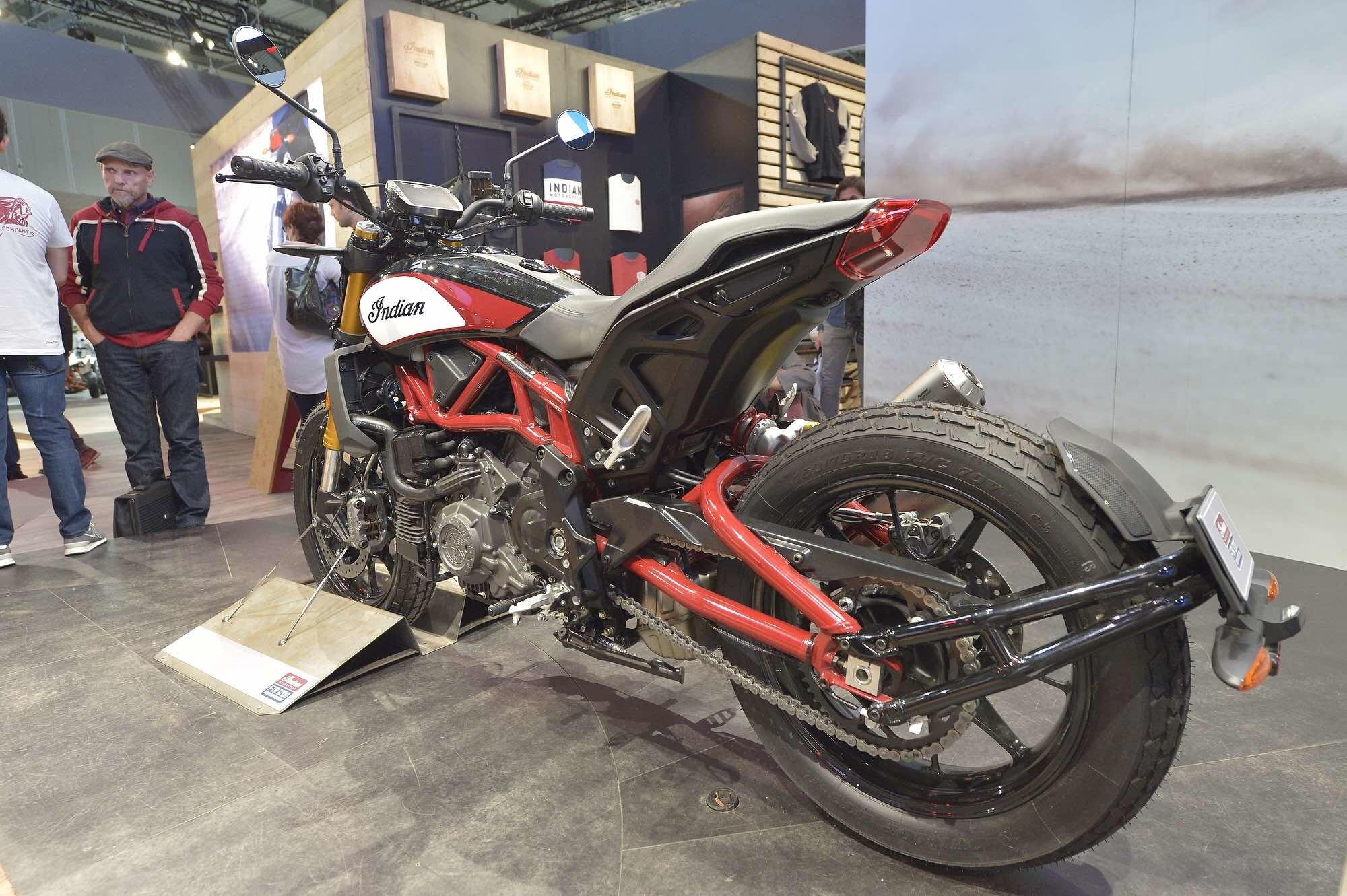 Indian FTR 1200 S, l'americana più attesa del Salone - le FOTO