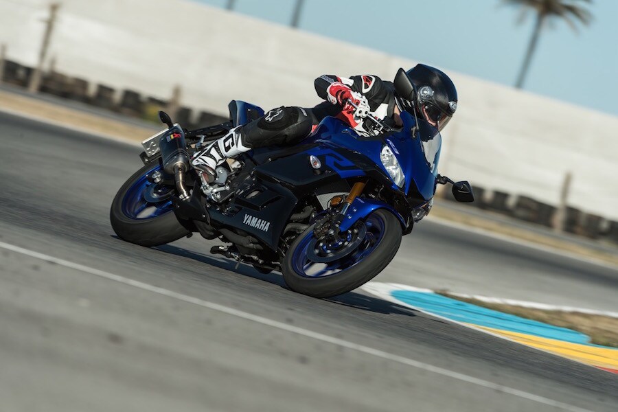 Prova Yamaha R125 e R3 2019: primo contatto