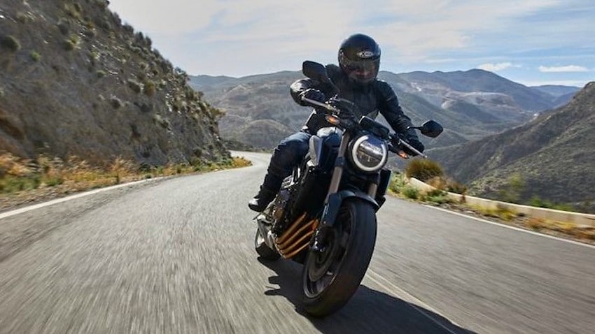 Honda CB650R, messa a nudo | VIDEO-TEST