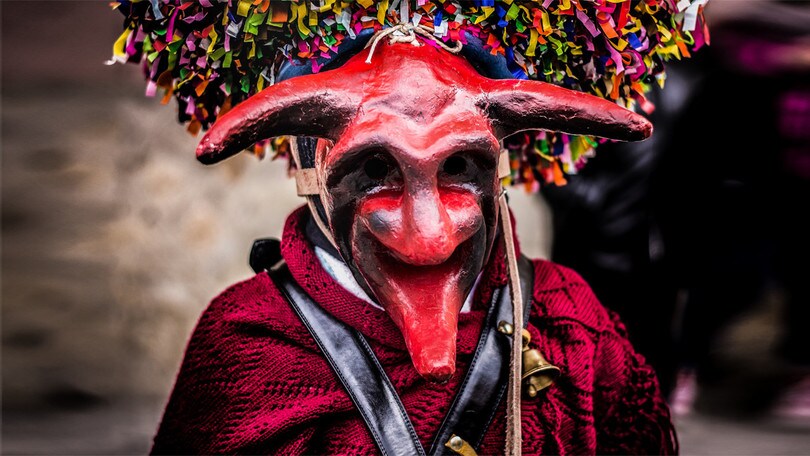 Carnevale, è festa grande ad Aliano, Ronciglione e Santhià