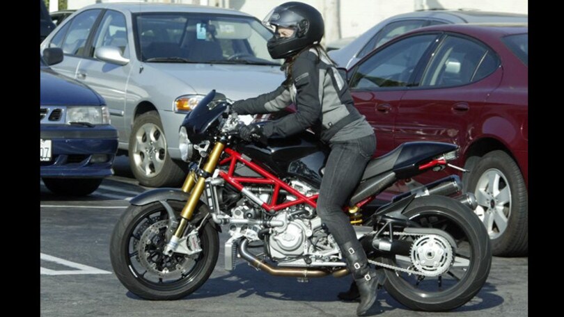 Donne vip in moto - LE FOTO