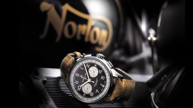Breitling Premier Norton Edition: l'orologio che unisce due grandi marchi