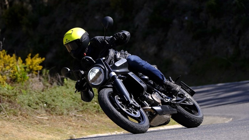 Husqvarna Svartpilen 701: #SottoEsame