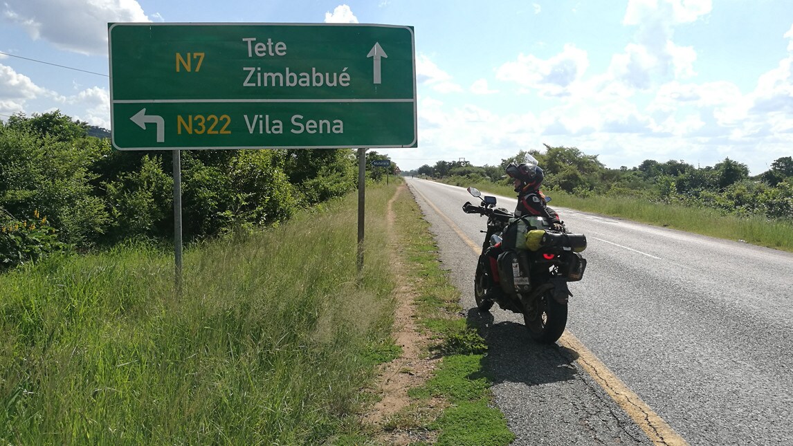 Alicia: con lo Scrambler su e giù per l’Africa