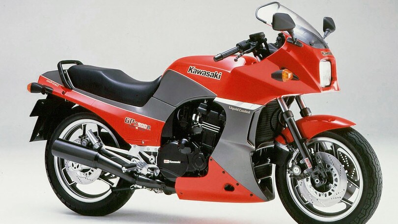 KAWASAKI GPZ900R 1983 - LE FOTO