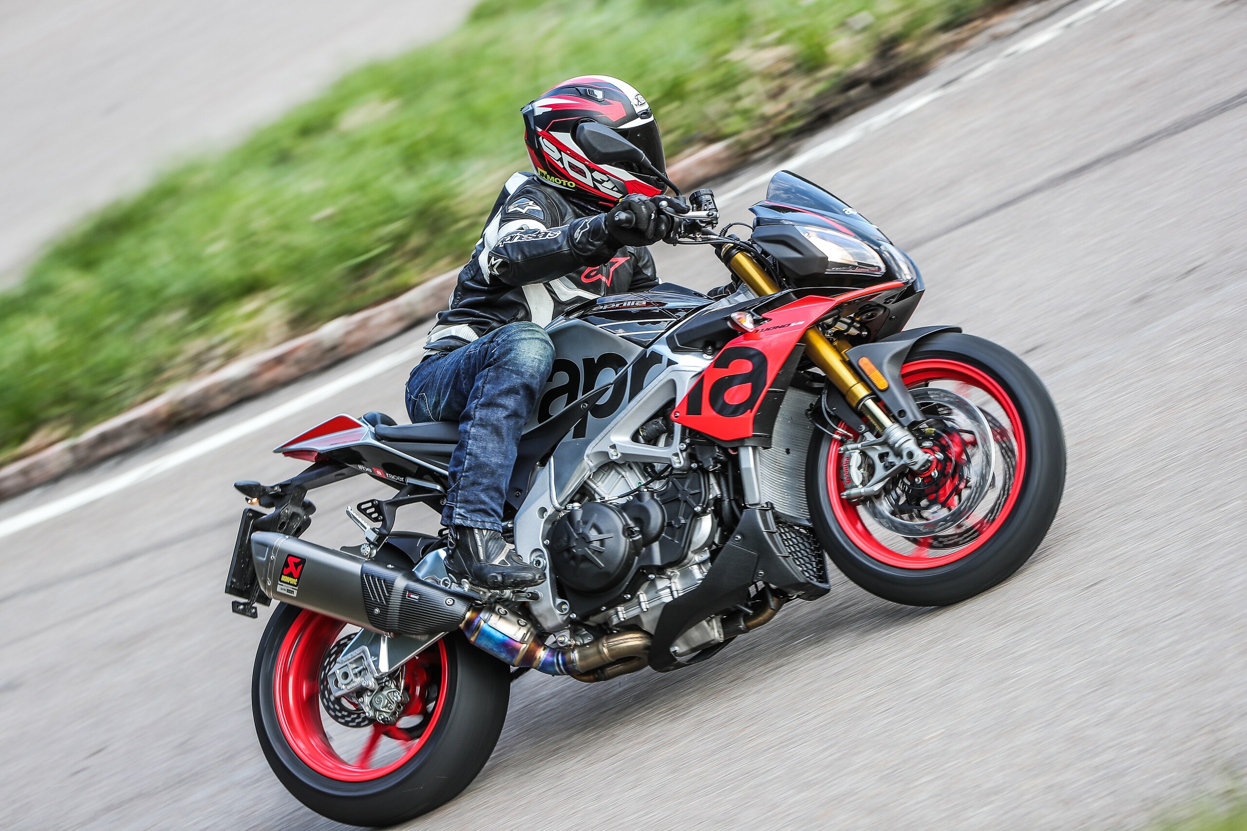 Test Aprilia Tuono V4 1100 Factory 2019: #SottoEsame