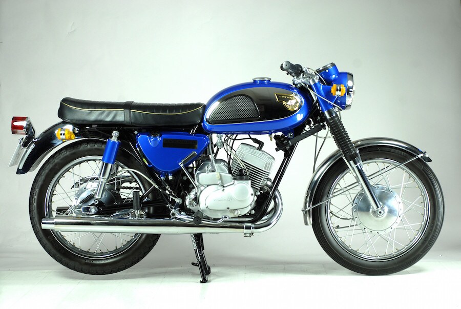 Kawasaki A7 Avenger 350, il vendicatore