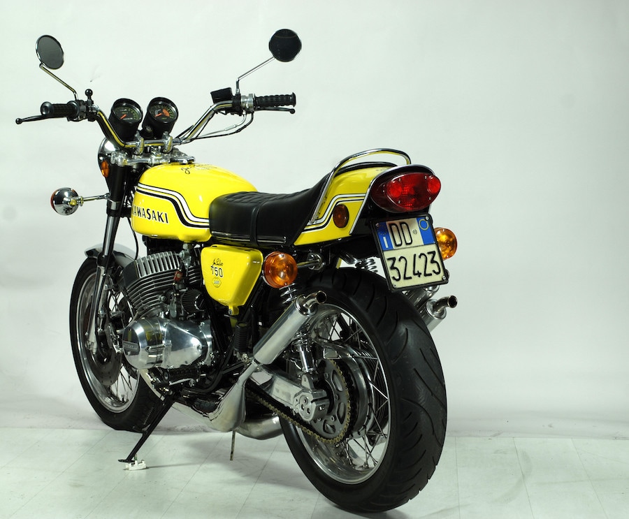 Kawasaki Mach IV 750 Special by Jan Sabro - LE FOTO