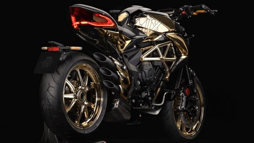 MV Agusta Dragster RC Shining Gold - LE FOTO