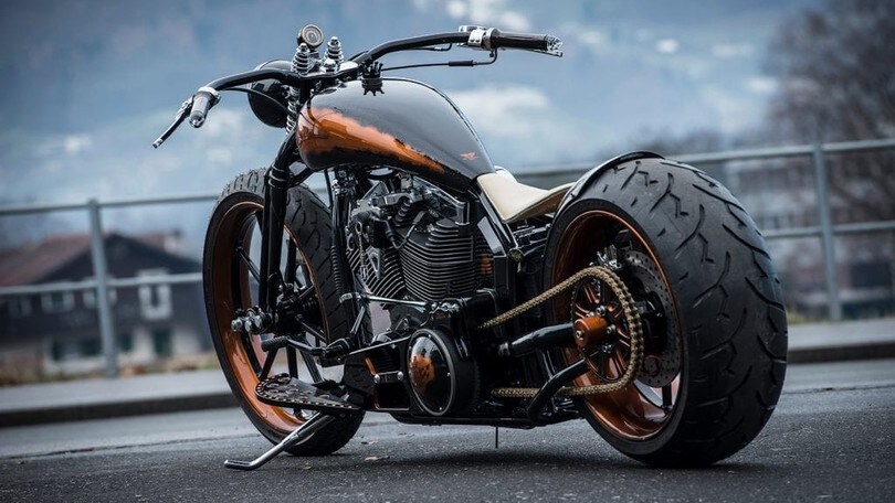 Bobber Garage, le eccentriche special firmate Monarch
