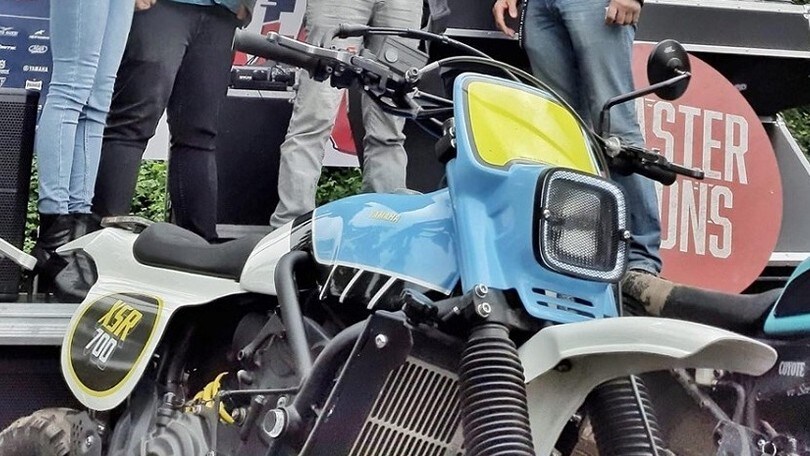 Yamaha XSR 700 TT, la special vestita da enduro