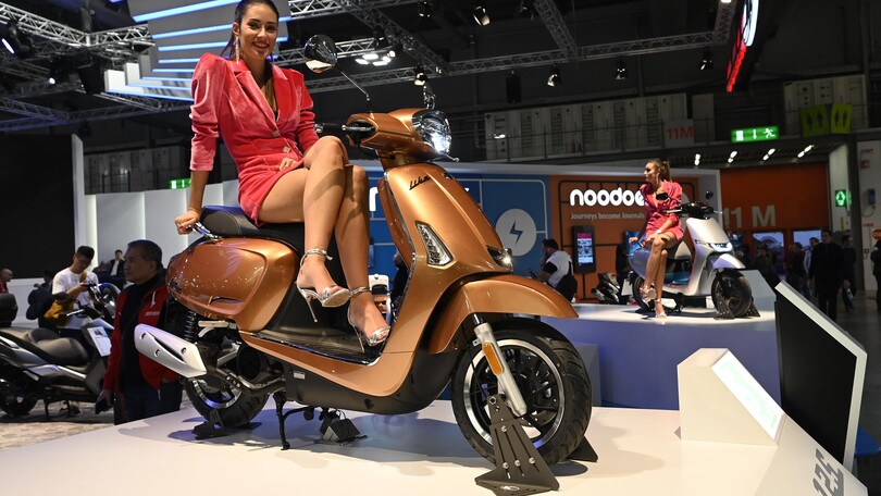 Kymco a EICMA 2019, tra scooter ed elettrico: FOTO
