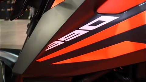 EICMA 2019 VIDEO: KTM 390 Adventure